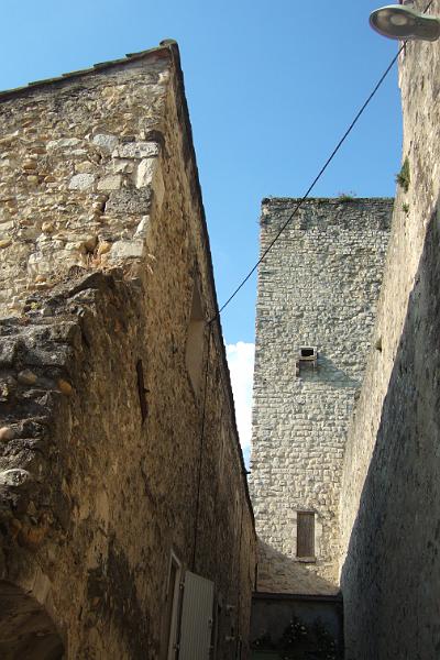 2011-05- (1577).JPG - Das Schloss liegt auf einem Hügel mitten in der Stadt